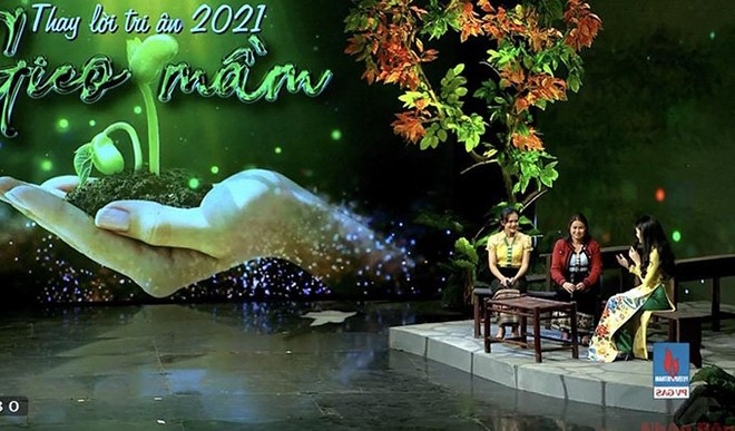 Honran a los docentes vietnamitas en ocasión del Día Nacional del Maestro ảnh 1 Honran a los docentes vietnamitas en ocasión del Día Nacional del Maestro ảnh 1