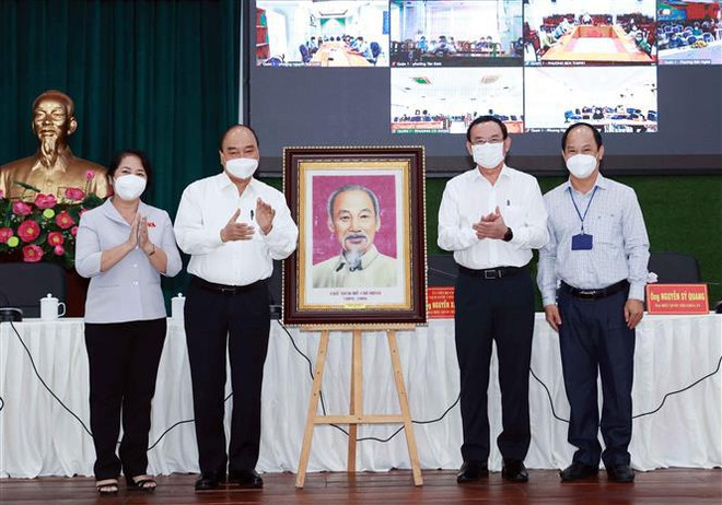 Elogian aportes de votantes de Ciudad Ho Chi Minh al desarrollo socioeconómico ảnh 1 Elogian aportes de votantes de Ciudad Ho Chi Minh al desarrollo socioeconómico ảnh 1