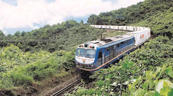 Aumenta en Vietnam transporte ferroviario internacional de mercancías ảnh 1