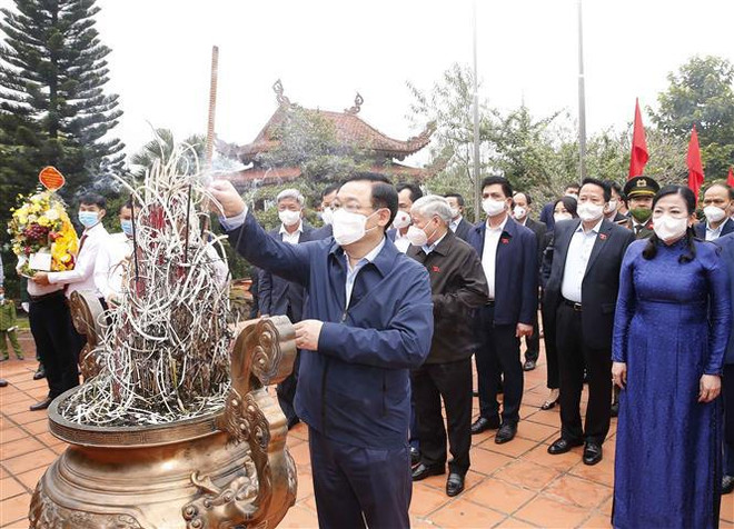 Presidente del Parlamento vietnamita participa en Festival de Gran Unidad Nacional en provincia de Thai Nguyen ảnh 2
