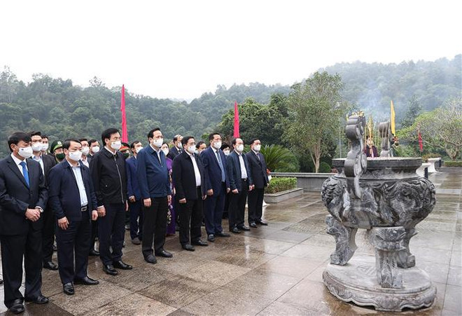 Primer ministro vietnamita asiste al Festival de Gran Unidad Nacional ảnh 2 Primer ministro vietnamita asiste al Festival de Gran Unidad Nacional ảnh 2
