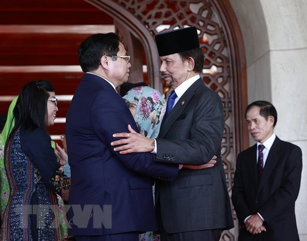 La visita del premier vietnamita a Brunei, testimonio de estrechos lazos bilaterales ảnh 1 La visita del premier vietnamita a Brunei, testimonio de estrechos lazos bilaterales ảnh 1