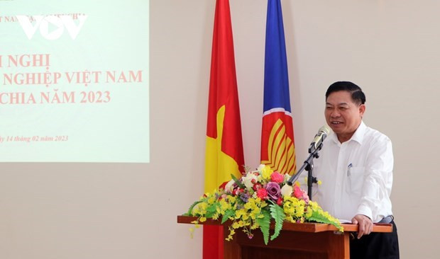 Conferencia analiza medidas para ayudar a empresas vietnamitas en Camboya ảnh 1 Conferencia analiza medidas para ayudar a empresas vietnamitas en Camboya ảnh 1