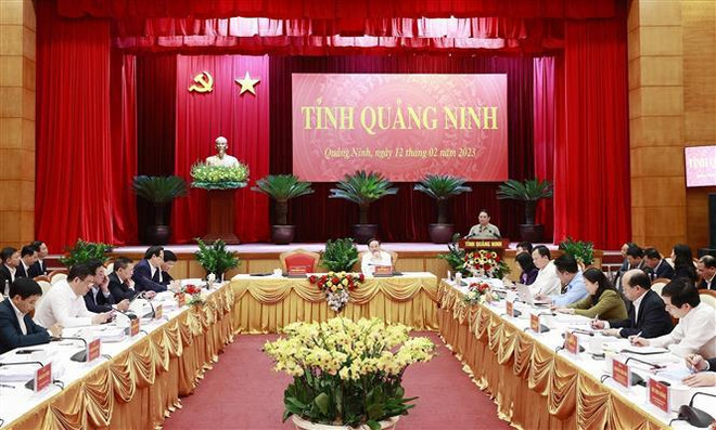Premier vietnamita exhorta a intensificar inversiones en provincia de Quang Ninh ảnh 1 Premier vietnamita exhorta a intensificar inversiones en provincia de Quang Ninh ảnh 1
