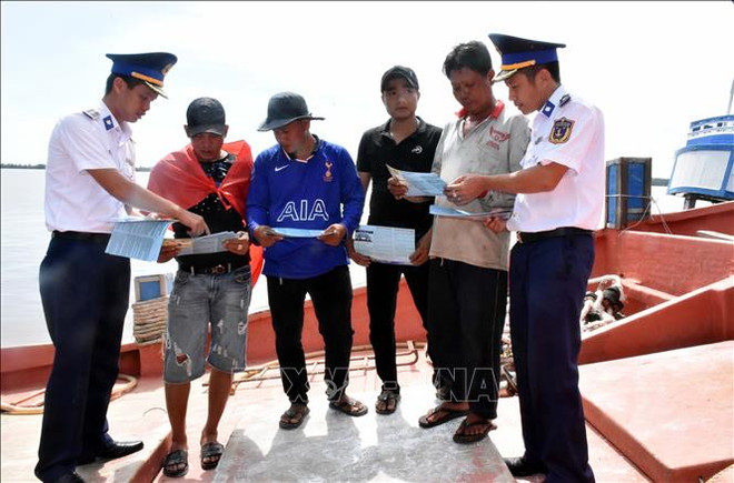 Intensifican educación a pescadores vietnamitas sobre cumplimiento de leyes ảnh 1 Intensifican educación a pescadores vietnamitas sobre cumplimiento de leyes ảnh 1