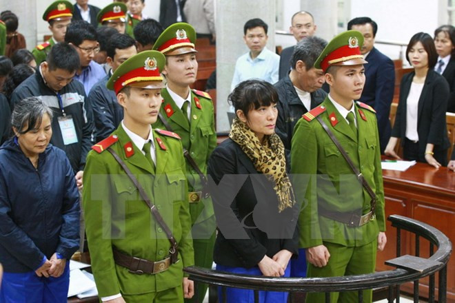 Exdirectivo de banco vietnamita condenado a prisión ảnh 1