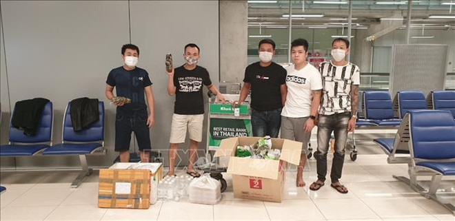 Embajada vietnamita en Bangkok respalda a compatriotas varados en aeropuerto tailandés ảnh 1 Embajada vietnamita en Bangkok respalda a compatriotas varados en aeropuerto tailandés ảnh 1