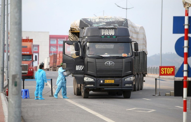 Reanudación de despacho aduanero en puertas fronterizas en Vietnam facilita comercio ảnh 1 Reanudación de despacho aduanero en puertas fronterizas en Vietnam facilita comercio ảnh 1