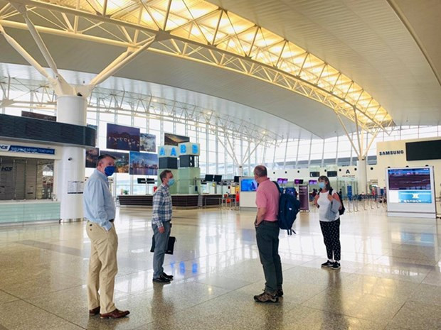 Embajada británica en Vietnam brinda apoyo consular a sus ciudadanos ảnh 1 Embajada británica en Vietnam brinda apoyo consular a sus ciudadanos ảnh 1
