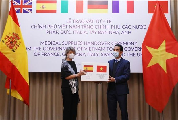 Medio estadounidense alaba apoyo vietnamita a otros países en enfrentamiento al COVID-19 ảnh 1 Medio estadounidense alaba apoyo vietnamita a otros países en enfrentamiento al COVID-19 ảnh 1