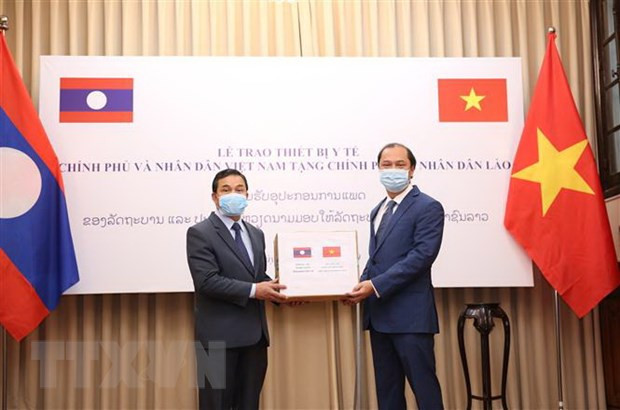 Vietnam apoya a Laos y Camboya en combate contra COVID-19 ảnh 1 Vietnam apoya a Laos y Camboya en combate contra COVID-19 ảnh 1