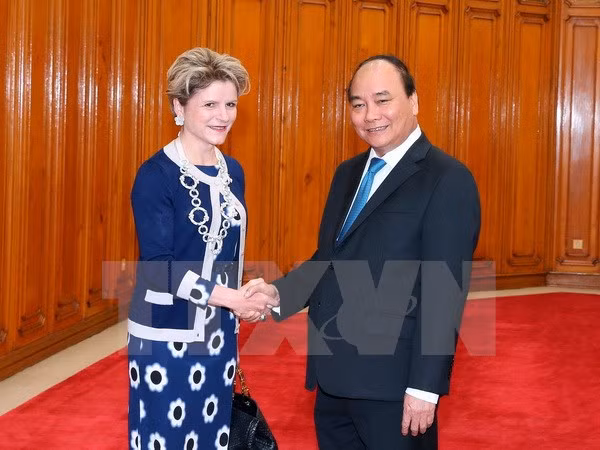 Vietnam saluda inversiones de empresas suizas, destaca premier ảnh 1