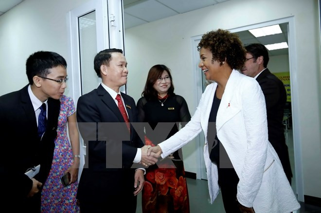 Secretaria general de OIF visita periódico Le Courrier du Vietnam ảnh 1 Secretaria general de OIF visita periódico Le Courrier du Vietnam ảnh 1