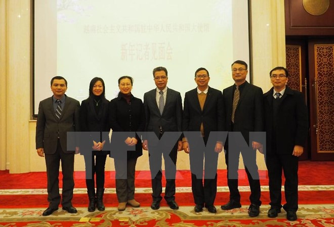 Año 2017 marca fuerte desarrollo de lazos Vietnam-China, dijo embajador vietnamita ảnh 1