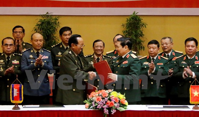 Ejércitos de Vietnam y Camboya fortalecen cooperación ảnh 1 Ejércitos de Vietnam y Camboya fortalecen cooperación ảnh 1