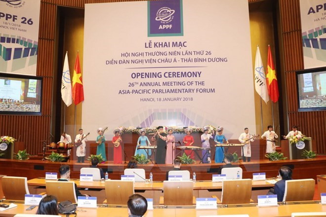 Presidenta del Parlamento vietnamita revisa preparativos de APPF-26 ảnh 1 Presidenta del Parlamento vietnamita revisa preparativos de APPF-26 ảnh 1
