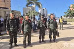 Un equipo vietnamita realiza una inspección sobre el terreno en La Guaira para evaluar la situación y preparar el despliegue de personal y equipos destinados a las labores de búsqueda y rescate. (Foto: qdnd.vn)