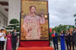 Una pintura lacada grande que retrata al Presidente Ho Chi Minh (Foto: VNA)