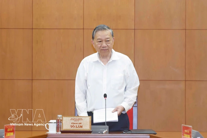 El secretario general del Partido Comunista de Vietnam, To Lam, interviene en la cita (Foto: VNA)