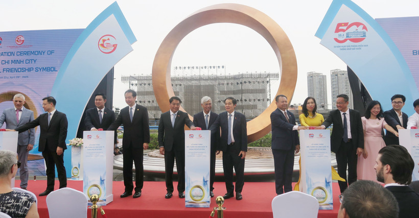 Delegados en la inauguración. (Fuente: VNA)