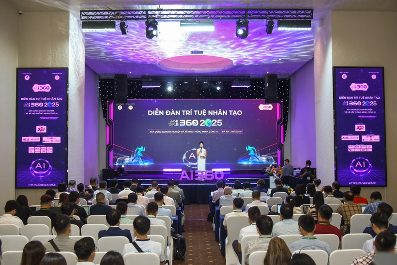 Panorama de la inauguración del Foro de Inteligencia Artificial de Vietnam – AI360. (Hanoi, 9 de octubre de 2025). (Fuente: VNA)