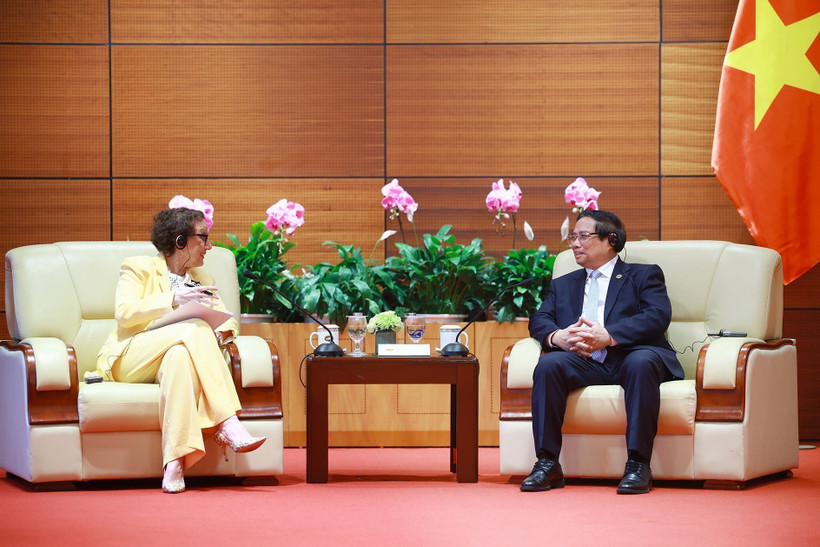 El primer ministro de Vietnam, Phạm Minh Chính, recibió a Rebeca Grynspan, secretaria general de la Conferencia de las Naciones Unidas sobre Comercio y Desarrollo (UNCTAD). (Fuente: VNA)
