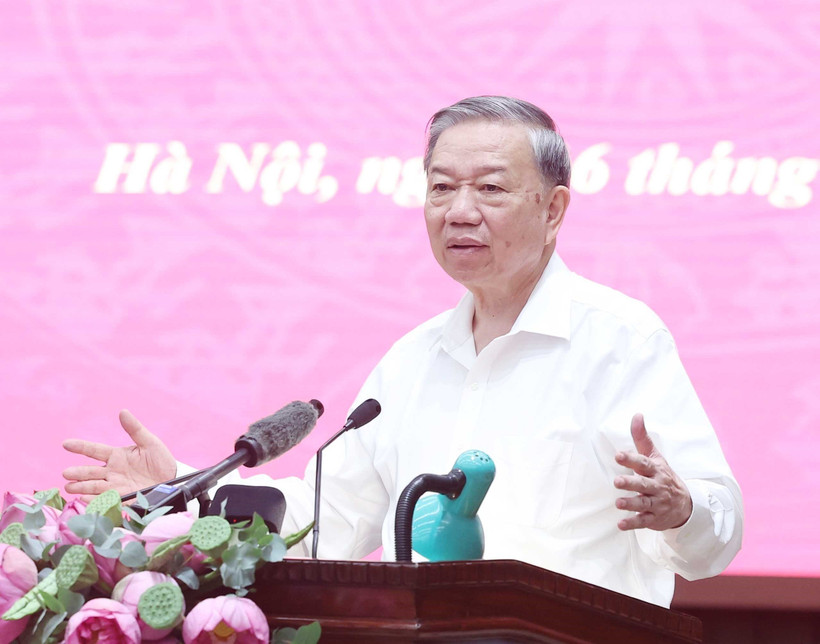 El secretario general del Partido Comunista de Vietnam, To Lam, habla en el evento. (Fuente: VNA)