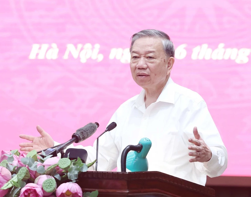 El secretario general del Partido Comunista de Vietnam, To Lam, habla en el evento. (Fuente: VNA)