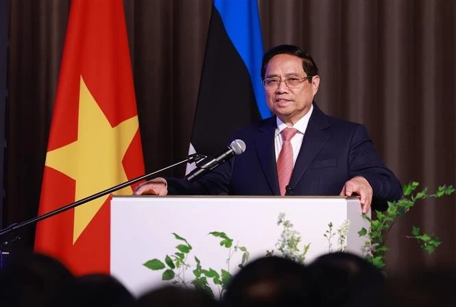 El primer ministro de Vietnam, Pham Minh Chinh, habla en el evento. (Fuente: VNA)