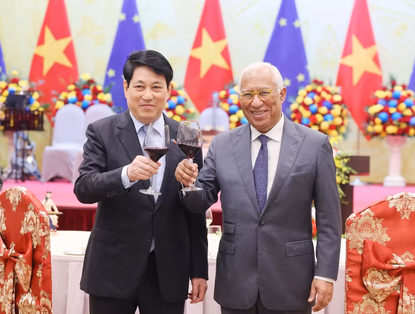 El presidente de Vietnam, Luong Cuong, y el titular del Consejo Europeo, António Costa, en el evento. (Fuente: VNA)