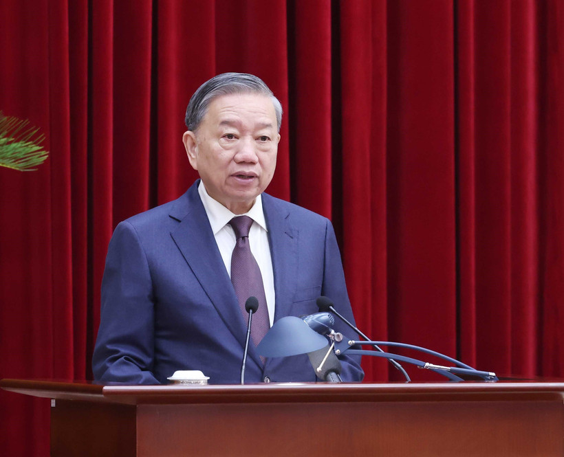 El secretario general del Partido Comunista de Vietnam, To Lam, habla en el evento. (Fuente: VNA)