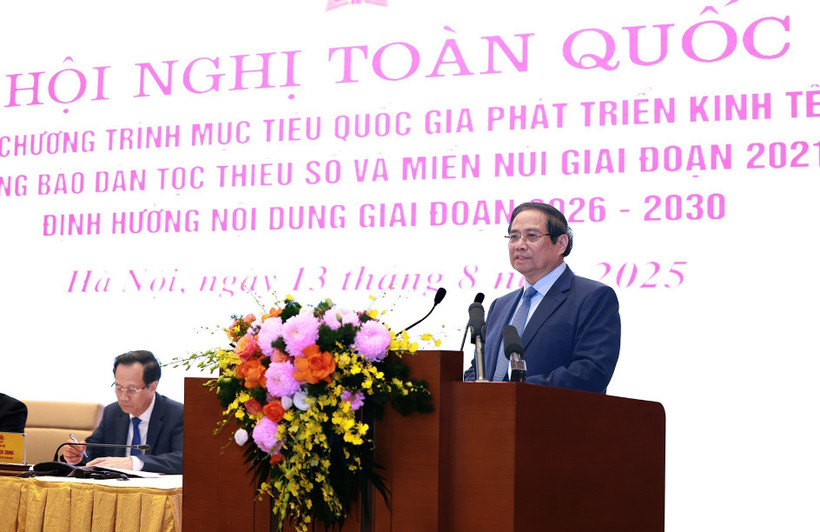 El primer ministro vietnamita, Pham Minh Chinh, habla en el evento. (Fuente: VNA)