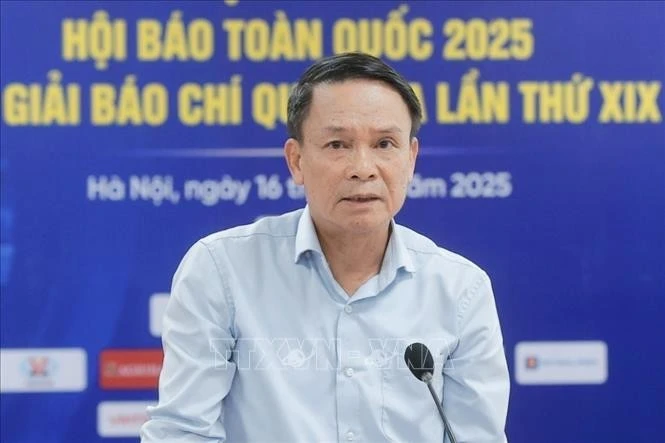El vicepresidente permanente de la VJA y presidente del Comité de Evaluación Preliminar, Nguyen Duc Loi, habla en el evento. (Fuente: VNA)