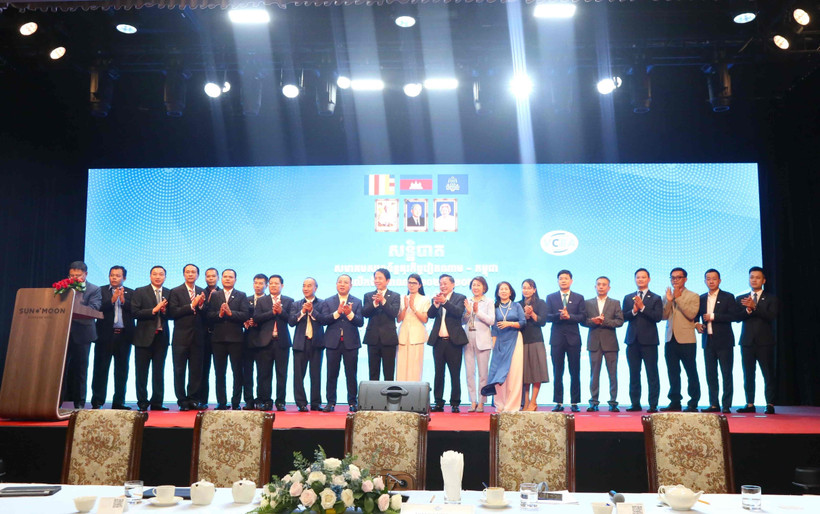 Delegados en el evento. (Fuente: VNA)