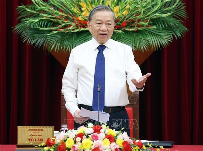 El secretario general del Partido Comunista de Vietnam, To Lam, habla en el evento. (Fuente: VNA)