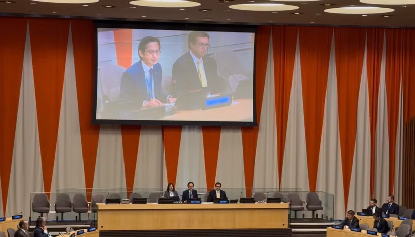 El embajador Do Hung Viet, jefe de la Misión Permanente de Vietnam ante la Organización de las Naciones Unidas, preside el evento. (Fuente: VNA)