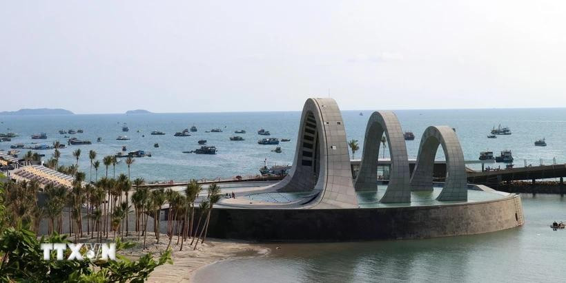 Investigación sobre el establecimiento de las zonas especiales de Phu Quoc y Tho Chau en Kien Giang. (Foto: VNA)