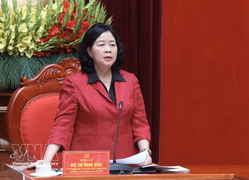 La presidenta del Frente de la Patria de Vietnam, Bui Thi Minh Hoai. (Fuente: VNA)