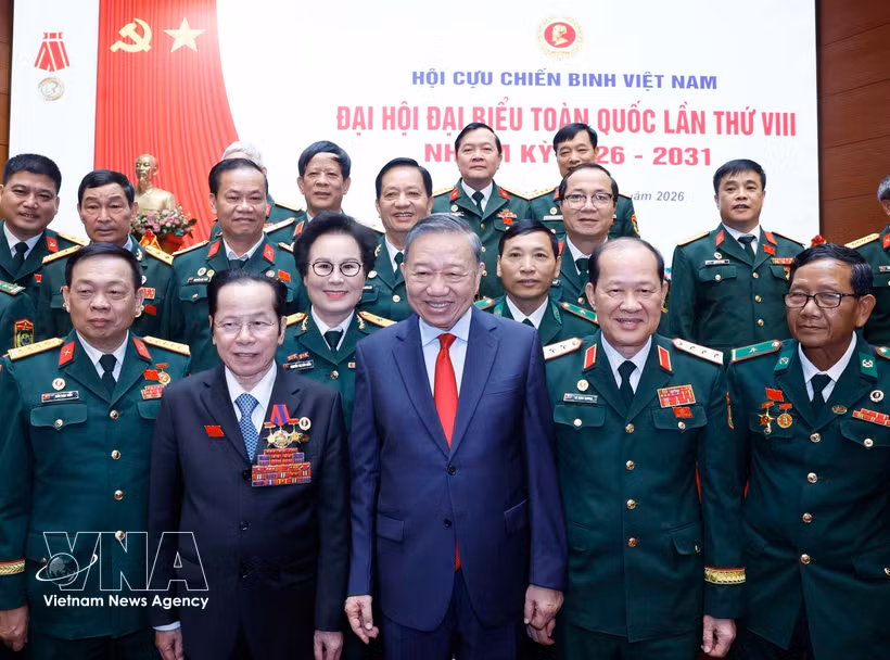 El secretario general del Partido Comunista de Vietnam y presidente del Estado, To Lam, y delegados. (Fuente: VNA)