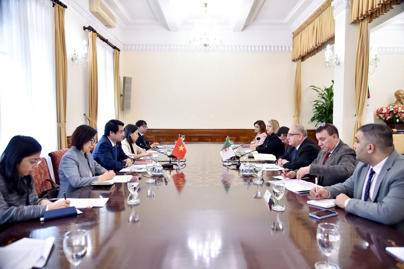 Panorama de la reunión. (Fuente: VNA)