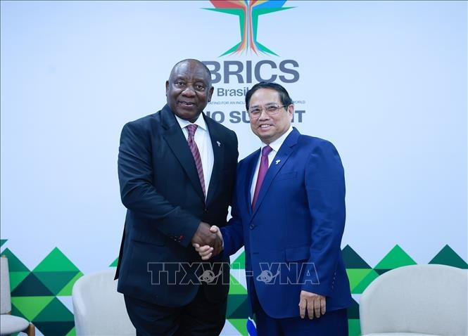 El primer ministro de Vietnam, Pham Minh Chinh, se reunió con el presidente sudafricano, Cyril Ramaphosa. (Fuente: VNA)