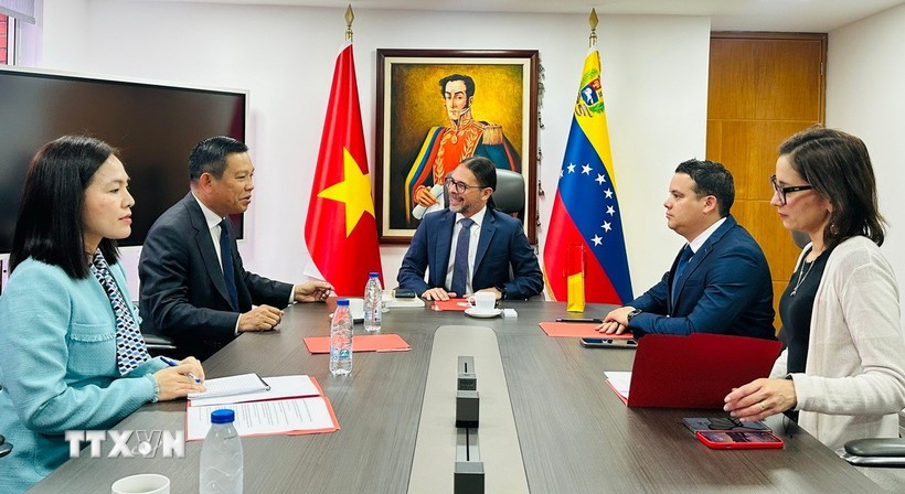 Panorama de la reunión. (Fuente: VNA)