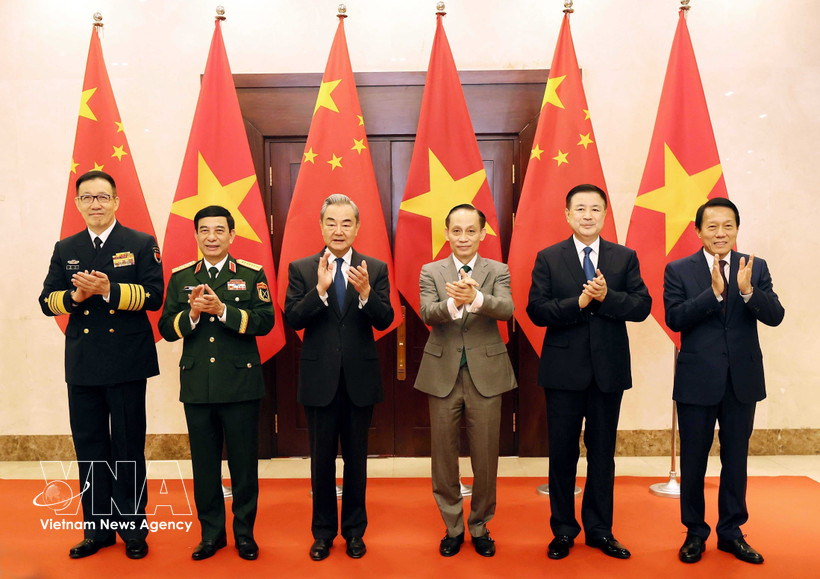 Los ministros de Relaciones Exteriores, de Defensa y de Seguridad Pública de Vietnam y China en el primer diálogo estratégico “3+3”. (Fuente: VNA)