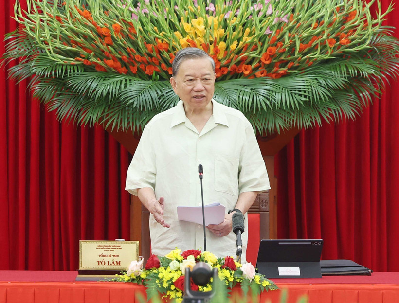 El secretario general del Partido Comunista de Vietnam, To Lam, habla en el evento. (Fuente: VNA)