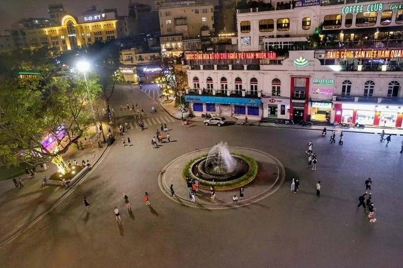 La zona de la fuente en la plaza Dong Kinh-Nghia Thuc. (Fuente: VNA)