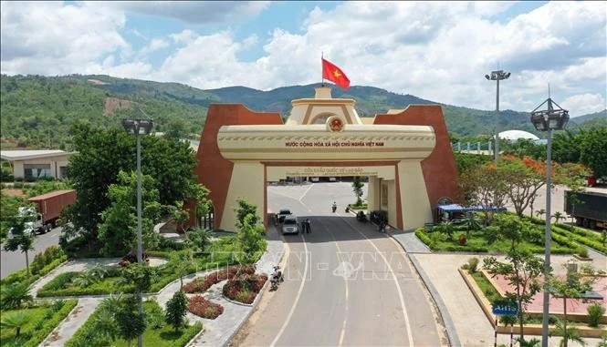 La puerta fronteriza de Lao Bao en el distrito de Huong Hoa (Quang Tri) es una puerta fronteriza típica y modelo en la frontera entre Vietnam y Laos. (Fuente: VNA)