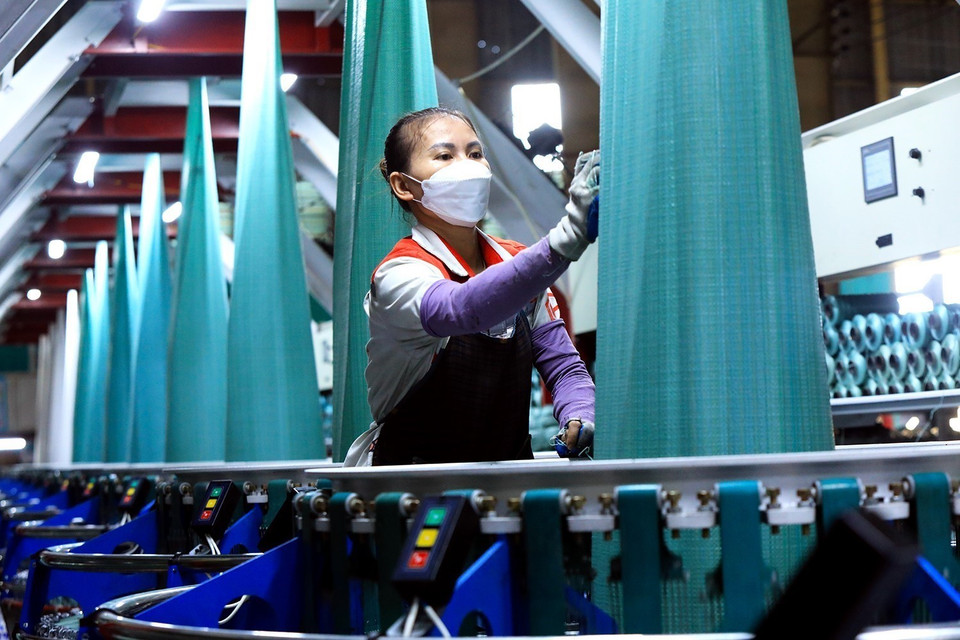 La producción de materias primas para confecciones textiles, cueros y calzado aumenta un 11,1%. (Foto: VNA)