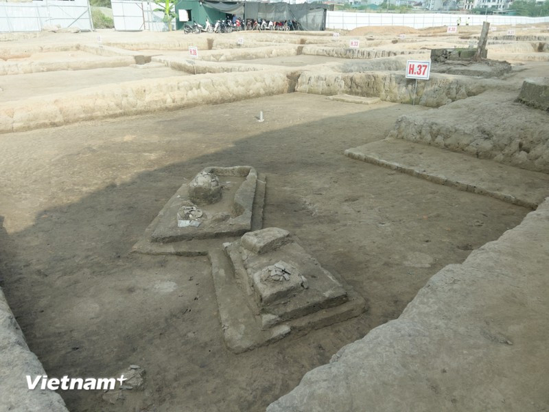 Se trata de un descubrimiento muy importante en la investigación sobre la Edad de los Metales en el norte de Vietnam, ya que nos proporciona una mayor comprensión de cómo se manejaban los espacios residenciales para hacer frente a los peligros del entorno natural y de la sociedad antigua. (Fuente: Vietnam+)