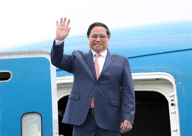 El primer ministro de Vietnam, Pham Minh Chinh, partió de Hanoi. (Fuente:VNA) CD354BE0-E9E1-4000-AE30-91BA5CE206A1.jpeg