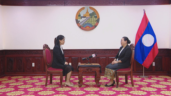 La embajadora de Laos en Vietnam, Khamphao Ernthavanh, en una entrevista con la Agencia Vietnamita de Noticias. (Foto: VNA) dai_su_lao_(canh_toan)_avatar00000000.jpg